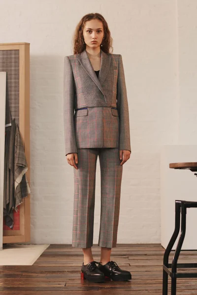 Look 15